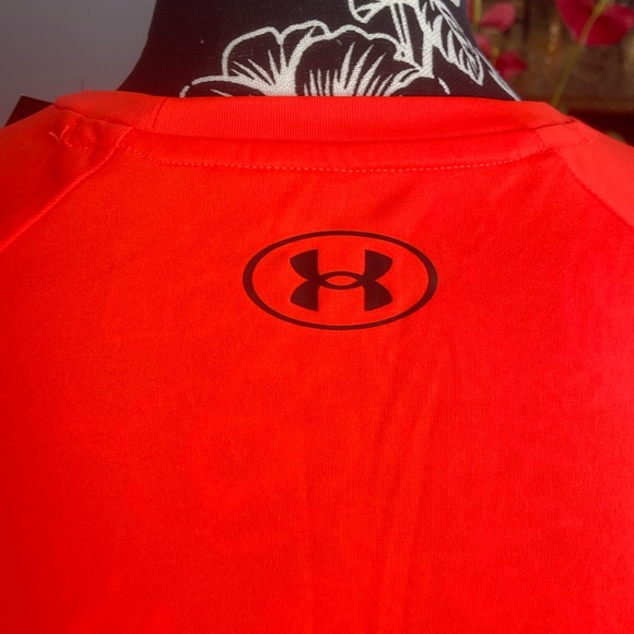 NWT Under Urmour - Picture 4 of 6